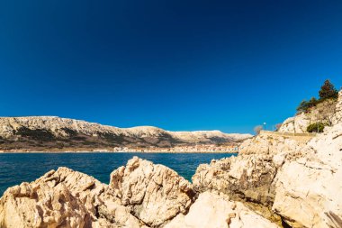 Güneşli bir Baska Körfezi