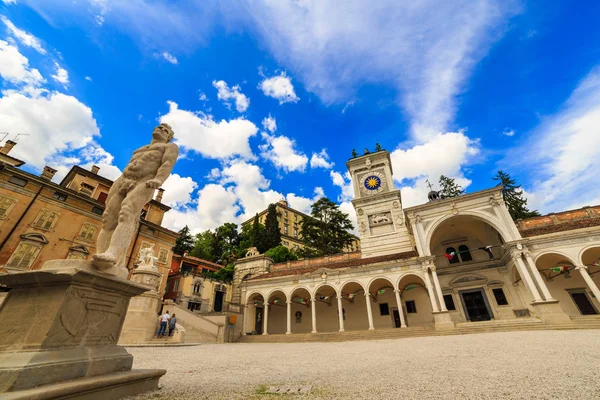 Tarde de primavera en la ciudad de Udine —  Fotos de Stock