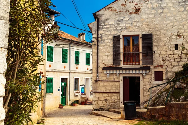 Día soleado en Rovinj, Croacia — Foto de Stock