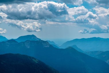 Carnic Alpleri'nde yaz günü trekking, Friuli Venezia-Giulia, I