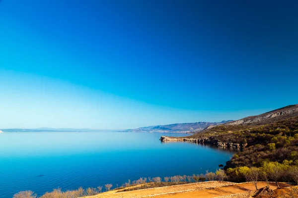 Salida del sol en la bahía de Senj, Croacia — Foto de Stock