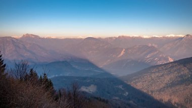 Friuli-Venezia Giulia dağlarında kış tatili, İtalya