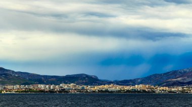 Hırvatistan denizinde feribottan ayrılan fırtına