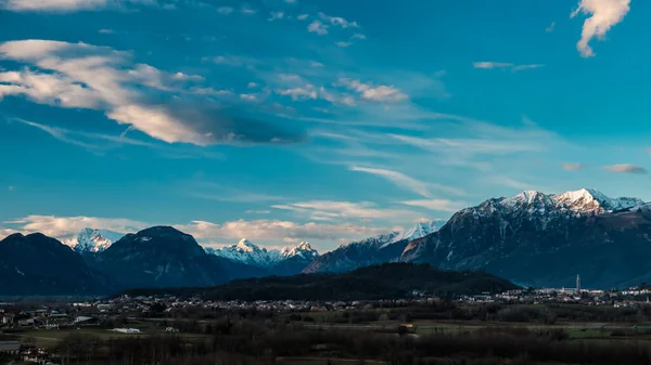 Sol Vai Atrás Das Nuvens Sobre Campo Udine Friuli Venezia — Fotografia de Stock