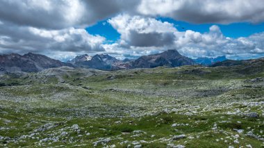 Güzel Dolomiti bir yaz gününde, Trentino-Alto Adige, İtalya