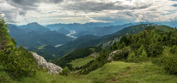 Talya Nın Friuli Venezia Giulia Dağlarında Temmuz Bulutlu Bir Gün — Stok fotoğraf