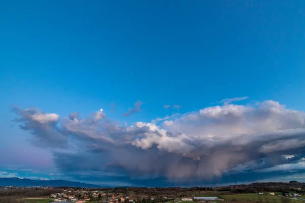 Sol Vai Atrás Das Nuvens Sobre Campo Udine Friuli Venezia — Fotografia de Stock