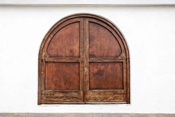 Vecchia porta in legno — Foto Stock