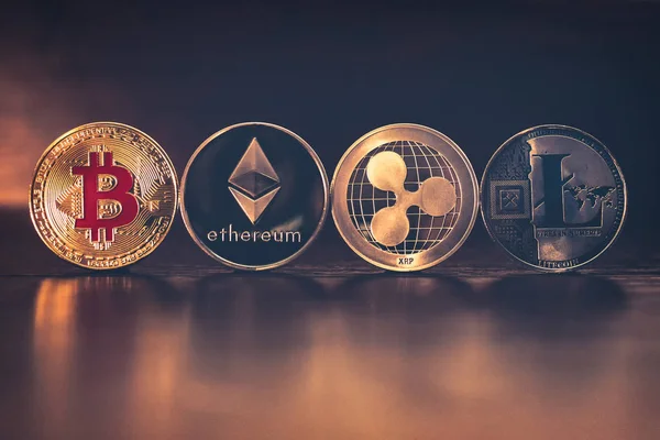 Monede Criptomonedă Bitcoin Btc Ethereum Eth Ripple Xrp Litecoin Ltc Imagine de stoc