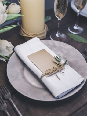 Sofra düğün. Yer kartı mockup.