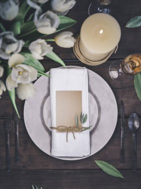 Sofra düğün. Yer kartı mockup.