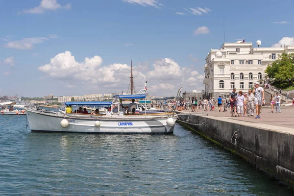 Sevastopol, Crimea - 26 Temmuz: Sevastopol, Crimea içinde üzerinde 26 Temmuz 2018 Sevastopol sanat koyda.