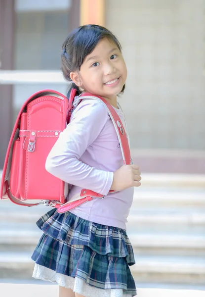 Ung Asiatisk Grabb Student Med Skolväska Tillbaka Till Skolan Konceptet — Stockfoto