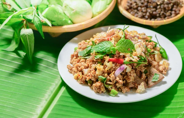 Würzige Hackfleisch Mischung Zanthoxylum Rhetsa Mit Frischem Gemüse Nördliche Lebensmittel — Stockfoto