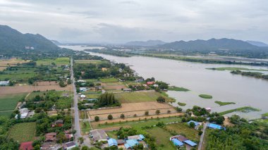 Mae Klong nehir manzara ili Kanchanaburi, Tayland