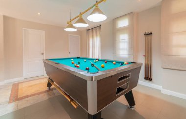 iç ev Bilardo odasında relax için
