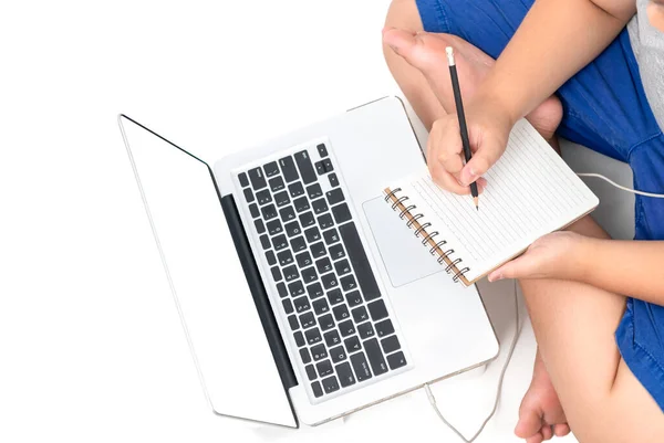 Iskolás Fiú Diák Írás Notebook Tanulmány Online Laptop Elszigetelt Fehér — Stock Fotó