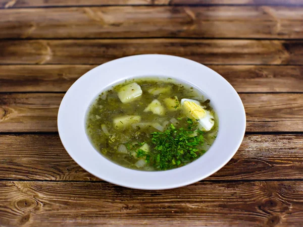 Patates ve yumurtalı yeşil kuş çorbası.