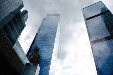 Moskova şehir kuleleri gökyüzüne karşı