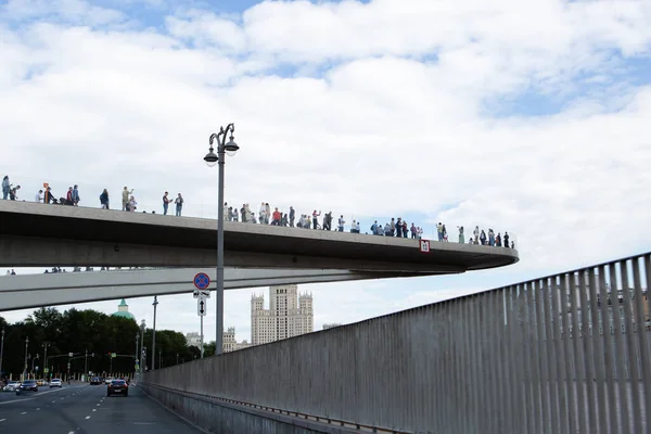 Gente Para Plataforma Observación Parque Zaryadye Moscú — Foto de Stock