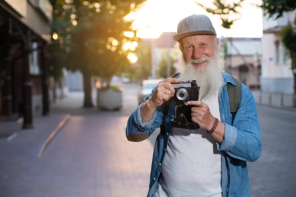 Камера Наблюдения Пожилого Человека — стоковое фото