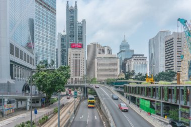 Çin, Hong Kong - 24 Nisan 2019: Balkonlu ve pencerelerli konut yüksek binalarının görünümü, Hong Kong Central