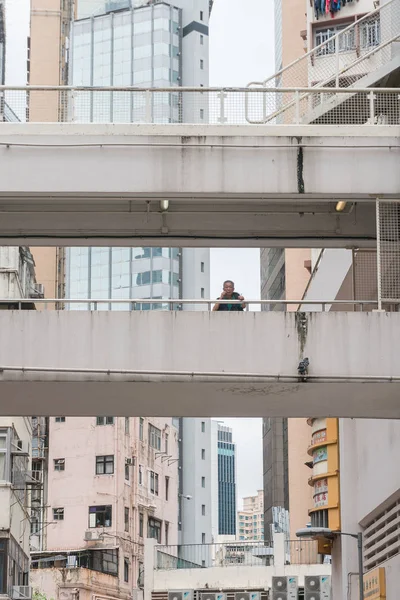 Çin Hong Kong Nisan 2019 Konut Yüksek Katlı Balkonda Insanlar — Stok fotoğraf