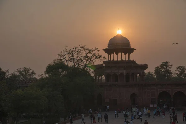 Blick Auf Den Tempel Der Nacht Mit Sonnenuntergang — Stockfoto