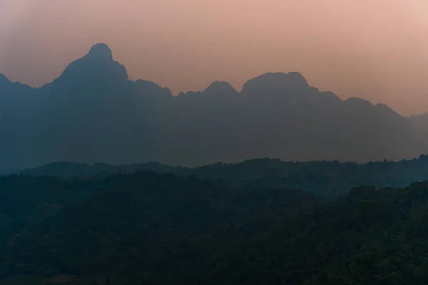 Blick Auf Eine Berglandschaft Hintergrund — Stockfoto