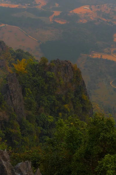 Vue Fascinante Sur Les Montagnes Dans Brouillard — Photo