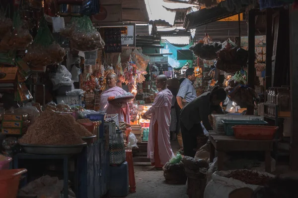 Chinos Que Venden Mercancías Calle —  Fotos de Stock