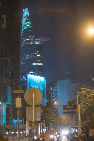 Moderna Stadsbyggnader Gatan Hong Kong Natten — Stockfoto