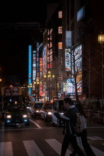 Gece Vakti Çin Caddesinde Binaların Insanların Görüntüsü — Stok fotoğraf