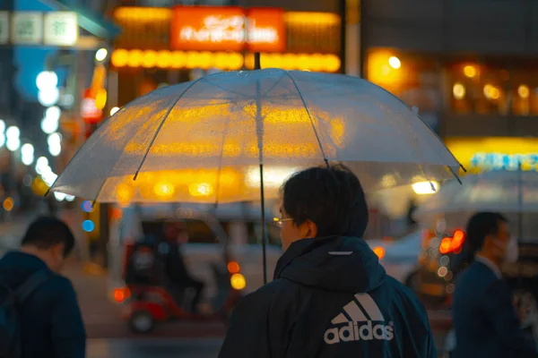 Vista Rua China Com Edifícios Pessoas Dia Chuvoso — Fotografia de Stock