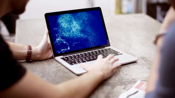 Menschen Büro Rund Den Computer — Stockvideo