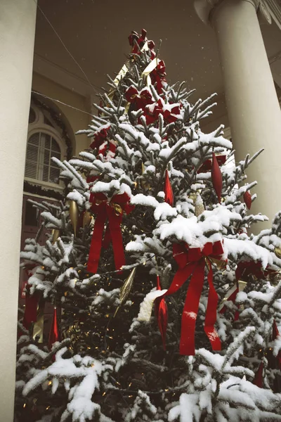 Weihnachtsbaum Gerichtsgebäude Warrenton Virginia — Stockfoto