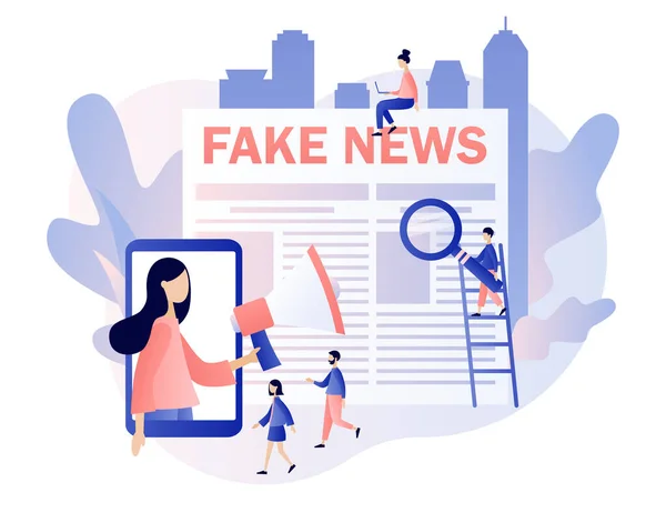 Sahte haber. Küçük insanlar gazete okuyor ve mobil uygulama ile haberleri izliyorlar. Kitle iletişim araçları, sıcak online bilgiler, propaganda haberleri. Modern düz çizgi film tarzı. Beyaz arkaplanda vektör illüstrasyonu