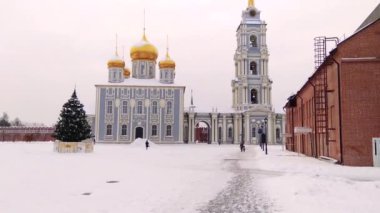 Tula Kremlin katedral manzarası. Rus Ortodoks Kilisesi eski Katedrali. Kalenin iç bölge.