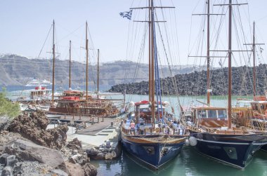 Bağlantı noktası Nea kami Santorin volkanik ada ahşap gemi