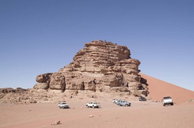 Jorda Wadi Rum çölde kum tepeleri Jeep Turu