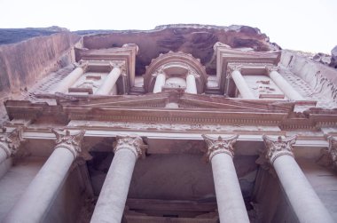 Al-Khazneh (Hazine) Petra, Jorda cephe parçası aşağıdaki göster