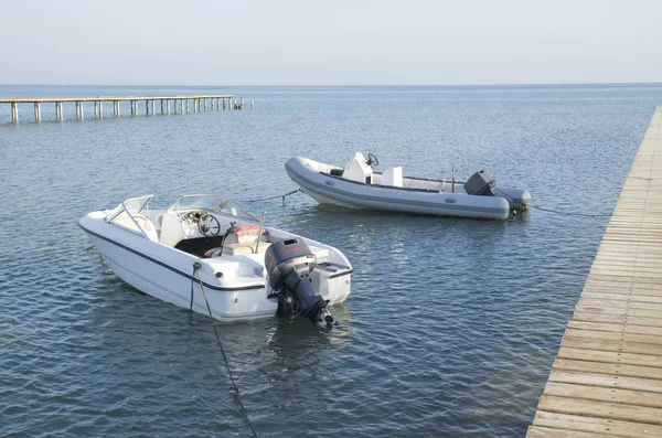 Two Anchored Boats Sea Piers Hurgada Egyp — Stock Photo, Image