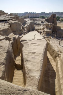 Aswan Açık Hava Müzesi Egyp bitmemiş en büyük dikilitaş