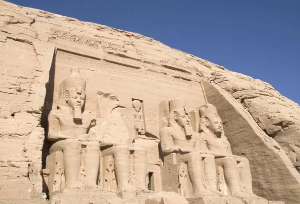 Vista Frontal Del Templo Abu Simbel Ramsés Egyp — Foto de Stock