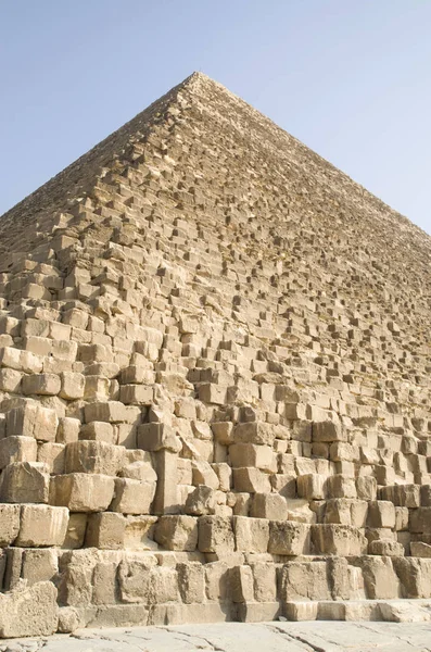 Gran Pirámide Primer plano en el día soleado, El Cairo, Egipto — Foto de Stock