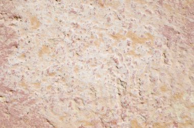 Eski renkli pullanma beyaz badanalı duvar