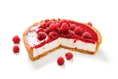 Turta, turta, jöleli kek taze ahududu (fırında cheesecake yok) beyaz arka planda izole edilmiş