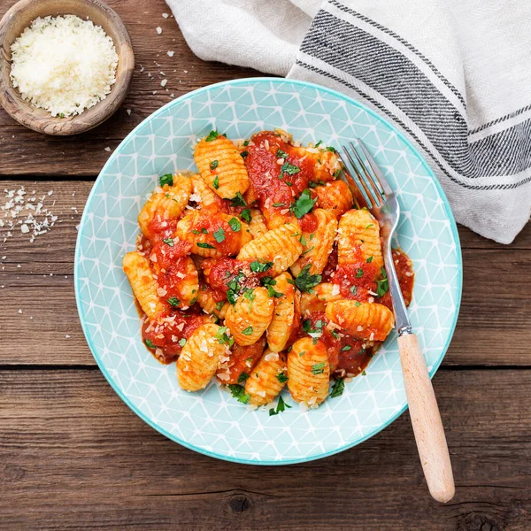 Hausgemachte Italienische Gnocchi Mit Roter Tomatensauce Und Parmesan Ansicht Von — Stockfoto