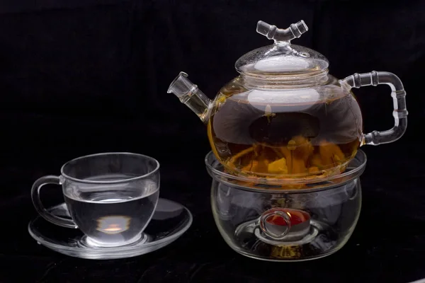 Glas Teekanne und Becher — Stockfoto