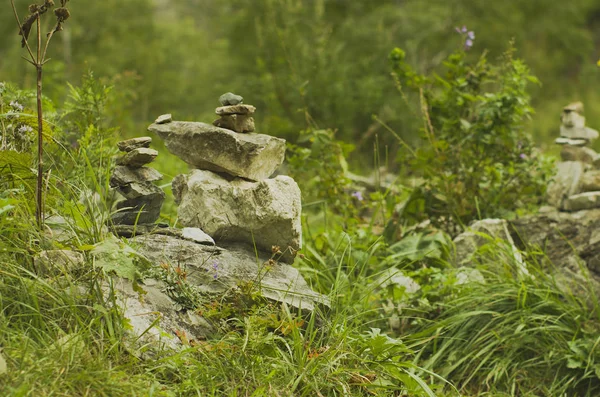 Sten Balans Pyramide Närbild Foto — Stockfoto